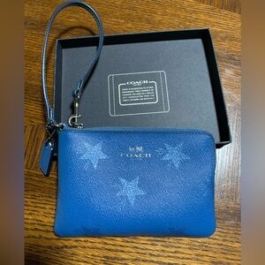 💙🌟NWOB🌟💙 Limited Edition Coach Star Canyon Corner Zip Wristlet